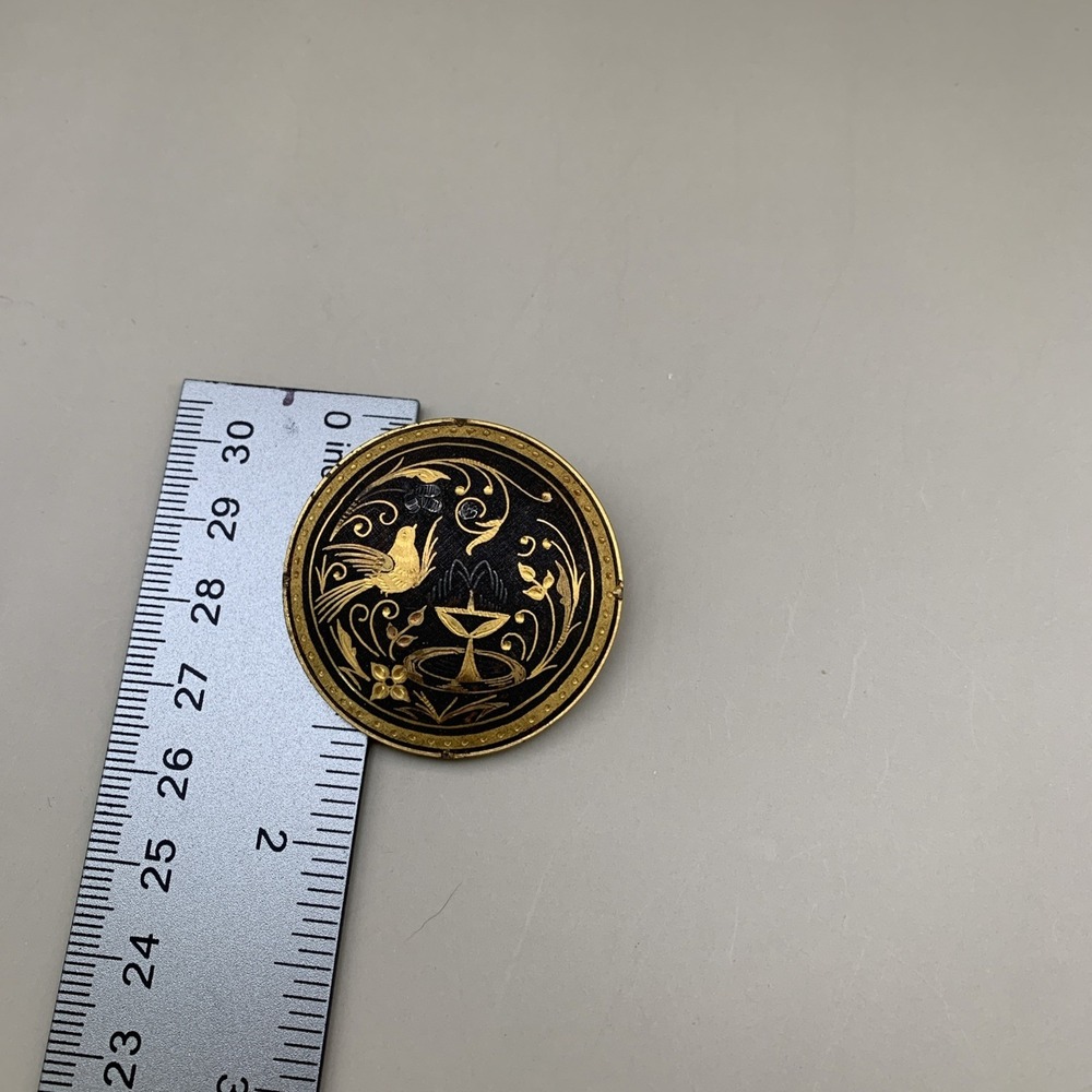 Vintage Spanish Damascene Brooch Bird And Fountain Design - Picture 3 of 10